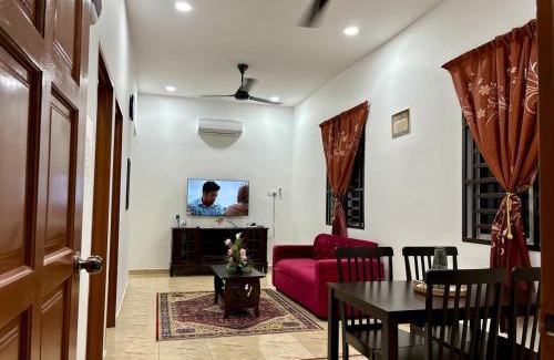 Serom House | Pelangi Highway Homestay Biru,A5