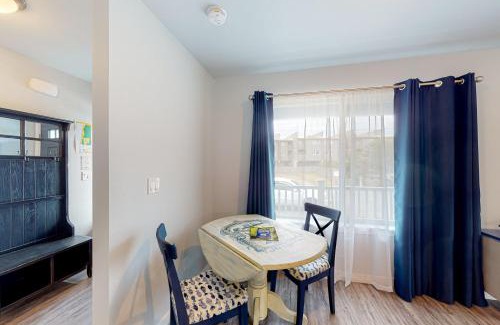 Rockaway Beach House | Pelican and the Raven