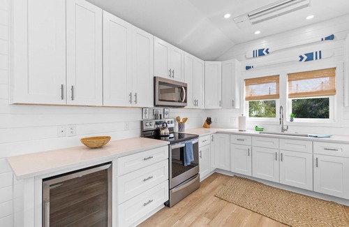 Pelican Bay House | Pelican Bay 14 -Luxury Home 5 min to Beach!