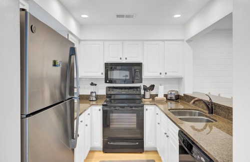 Pelican Bay House | Pelican Bay 38 by Wild Dunes, with Amenities