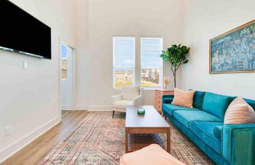 Lafayette House | Pelican house*King bed*Fast WiFi*Book now