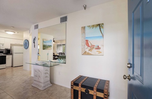 Holmes Beach Condo | Pelican Paradise by A Shore Thing Vacations!