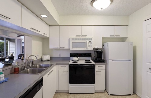 Holmes Beach Condo | Pelican Paradise by A Shore Thing Vacations!