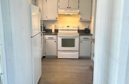 Navy Point House | Pelican Point Place-Minutes to NAS/Corry and Downtown!