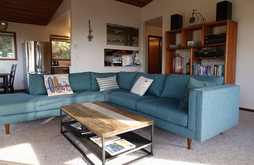 Manzanita House | Pelican Point: Spacious Ocean View Home in Manzanita (MCA #200)