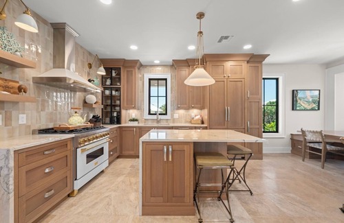 Sanibel House | Pelican's Perch: Gorgeous West Gulf Pool Home. WOW