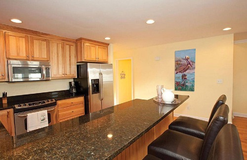 Kure Beach Condo | Pelican's Retreat - Just Steps to Beach, Pier, Dining, Parks