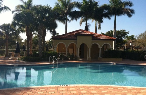 Estero Condo | Pelican Sound has it all! Fabulous, active community, in Estero, 2BR, 2BA condo.