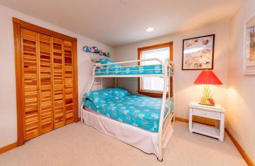 Sea Retreat House | Pelican Watch