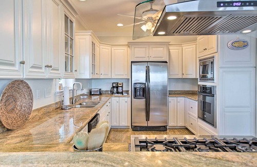 Lake Catherine House | ‘Pelicans Perch’ Waterfront NOLA Haven w/Pool!