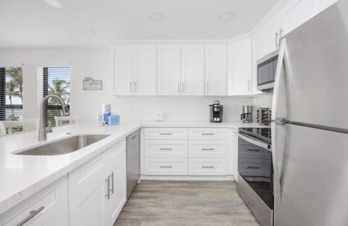Sanibel Apartment | Pelicans Roost 301 condo