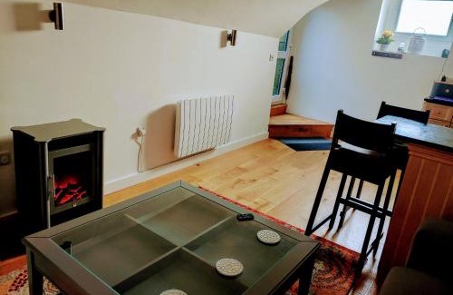 Hepworth Apartment | Pell Dell Apartment
