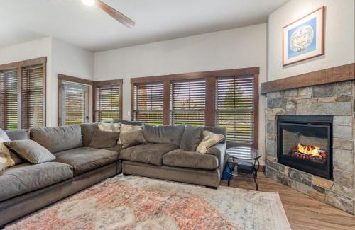 Dover Bay Apartment | Pend Oreille Hideaway
