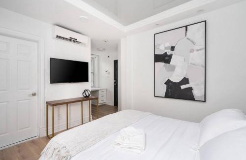 Golden Square Mile Hotel | Penfield Suites