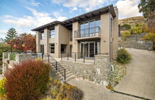Kelvin Heights House | Peninsula Retreat - Spa Pool