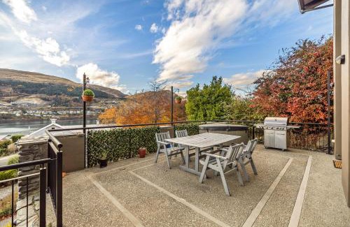 Kelvin Heights House | Peninsula Retreat - Spa Pool