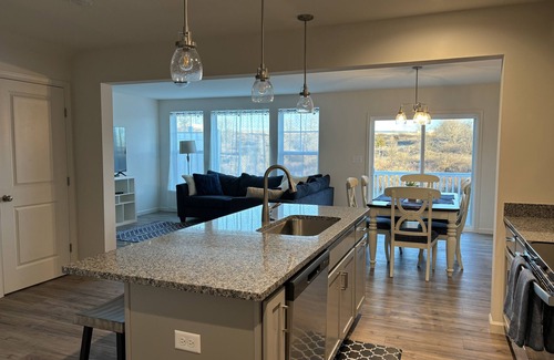 State College House | PENN STATE HOUSE-New construction, 3-BR townhome, 4 miles from Beaver Stadium.