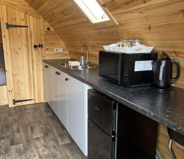Campbeltown Apartment | Penny gown farm pod