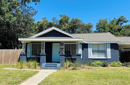 Southeast Pensacola House | Pensacola Duplex Near Hospital and PCC