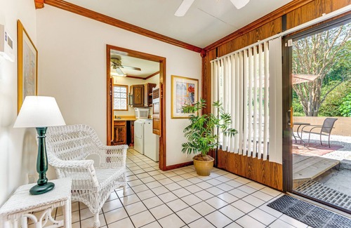 Florida Panhandle House | Pensacola Home ~ 13 Mi to Perdido Bay!