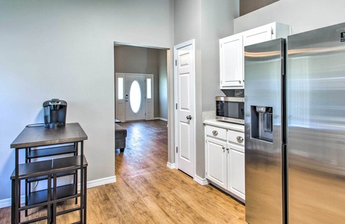 West Pensacola House | Pensacola Home ~ 2 Mi to Perdido Bay Beaches!