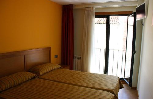 Catasol Hotel | Pensión Pousada Chiquitin