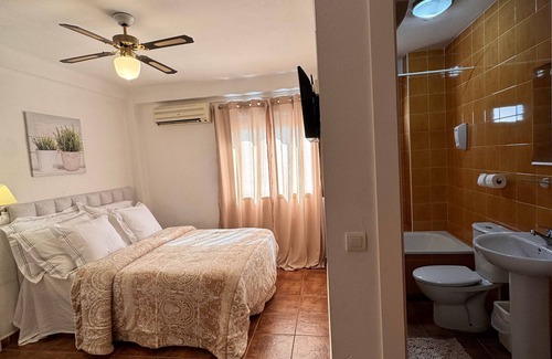 Arroyo de la Miel House | Pensión Serramar