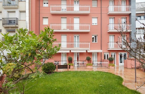 Zarautz House | Pensión Txiki Polit