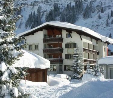 Lech am Arlberg House | Pension Cafe Fritz