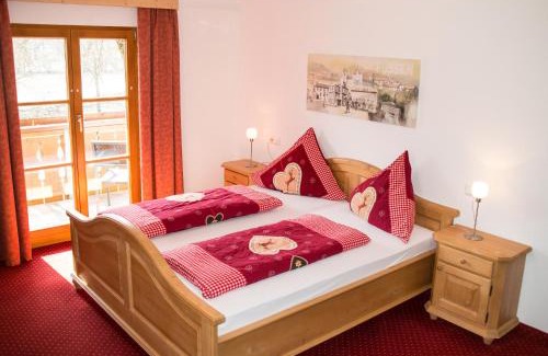 Heitlern House | Pension Carina
