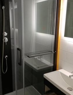 Holzgau Bed & Breakfast | Pension & Ferienwohnungen Haus Edelweiß