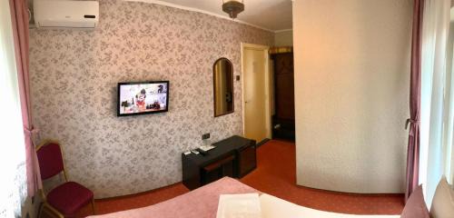 Radauti House | Pension Hotel Fast