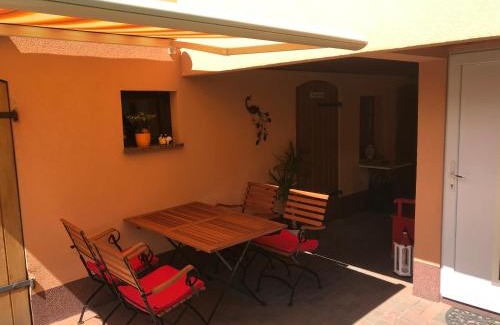 Senftenberg House | Pension Jahn