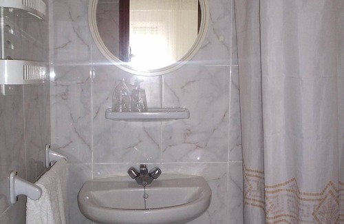 Santiago de la Ribera House | Pension K-Hito