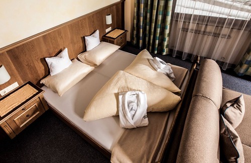 Zell am Ziller Hotel | Pension Kreuzjoch