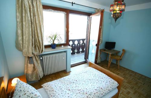 Antdorf House | Pension Maria
