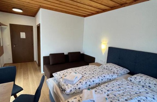 Hallein Hotel | Pension Sommerauer