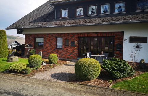 Zueschen House | Pension Sonnenblick