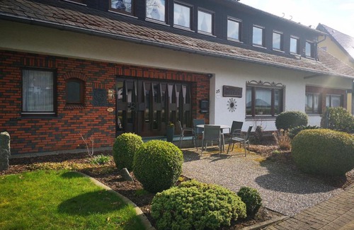 Zueschen House | Pension Sonnenblick