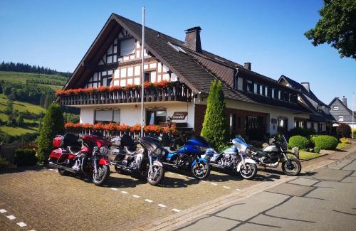 Zueschen House | Pension Sonnenblick