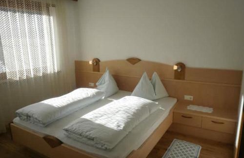 Laces Bed & Breakfast | Pension Tannenhof