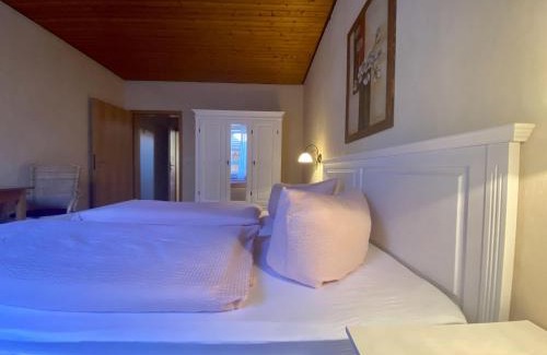 Schweigen-Rechtenbach House | Pension Walther