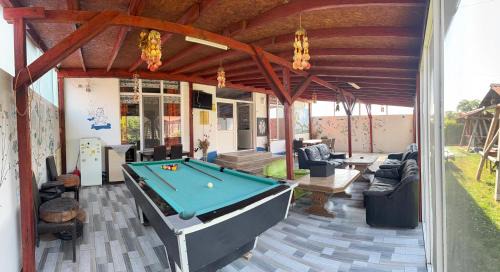 Crisan House | Pensiunea BiBi