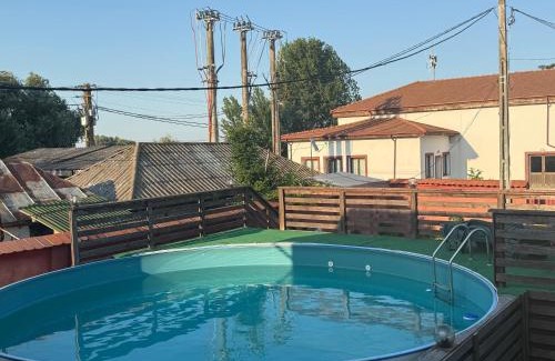 Crisan House | Pensiunea BiBi
