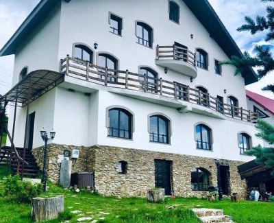 Novaci House | Pensiunea Casa Ancutei