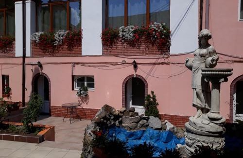 Baia Mare House | Pensiunea Casa Rusu