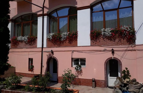 Baia Mare House | Pensiunea Casa Rusu