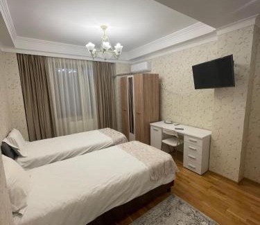Nord-Est House | Pensiunea Crystal
