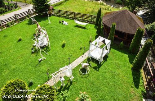 Moeciu de Sus House | Pensiunea Floarea Munților