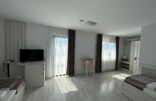 Bucov House | Pensiunea La Cazemata Bucov